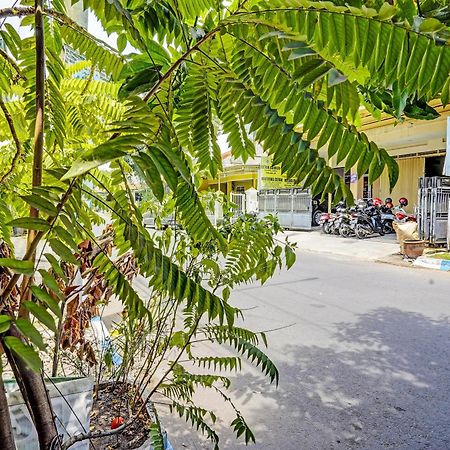 Hotel Spot On 91716 Kost Yy Syariah Mojokerto Exteriér fotografie