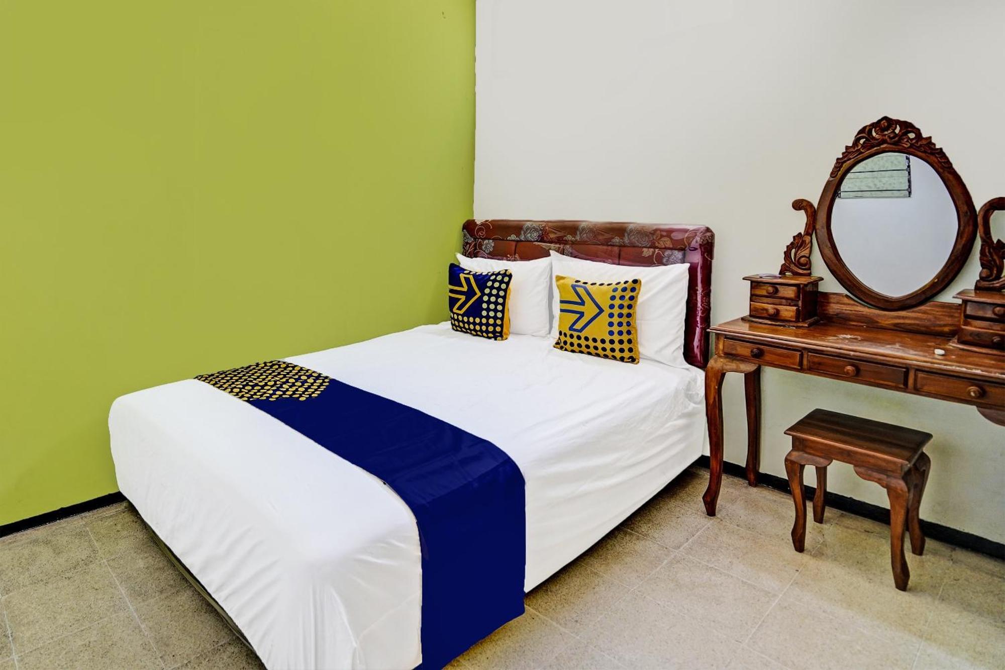 Hotel Spot On 91716 Kost Yy Syariah Mojokerto Exteriér fotografie