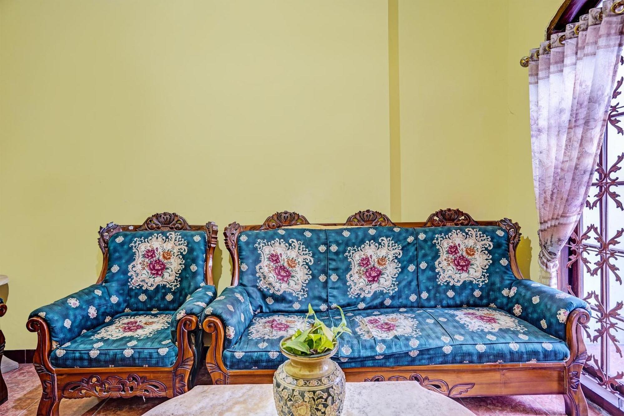 Hotel Spot On 91716 Kost Yy Syariah Mojokerto Exteriér fotografie
