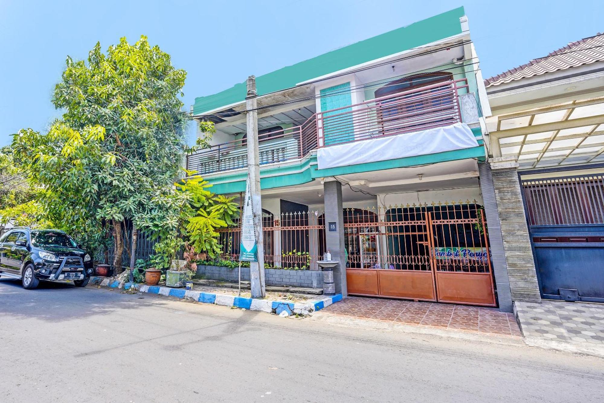 Hotel Spot On 91716 Kost Yy Syariah Mojokerto Exteriér fotografie